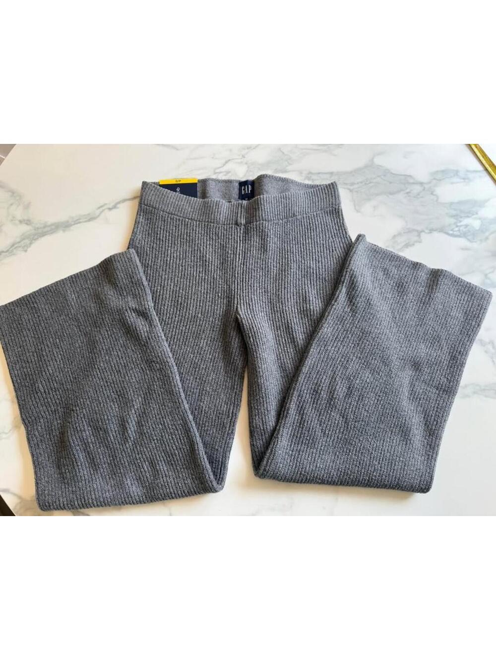 New GAP grey ribbed knit pants small petite